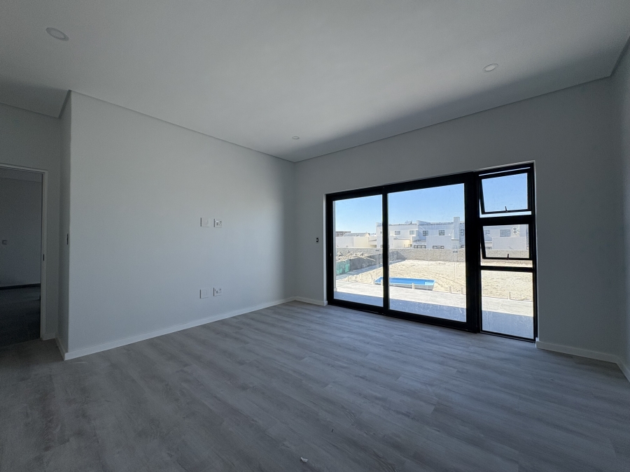 4 Bedroom Property for Sale in Sandown Western Cape